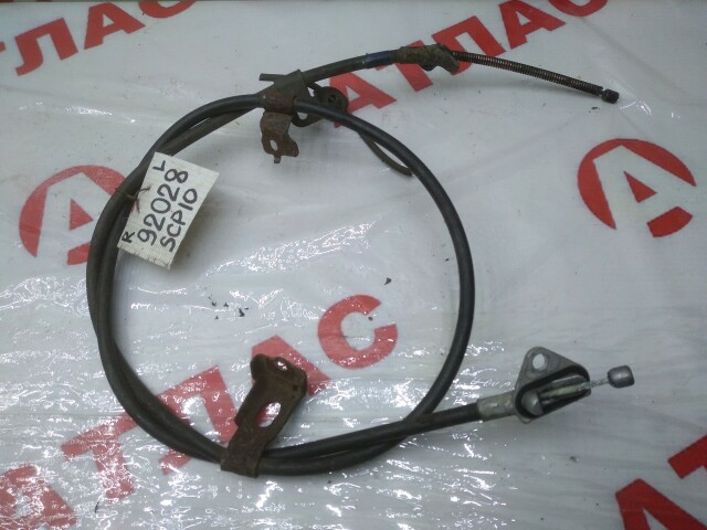 Трос ручника TOYOTA Vitz 