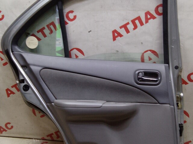 Дверь NISSAN Sunny 