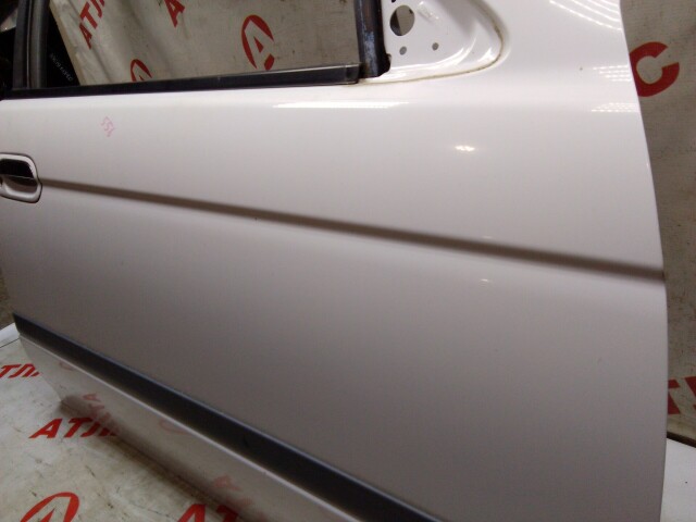 Дверь NISSAN Sunny 