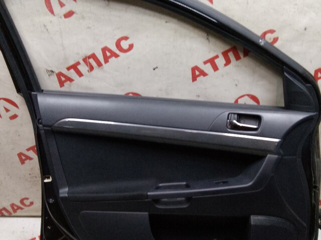 Дверь MITSUBISHI Galant Fortis 