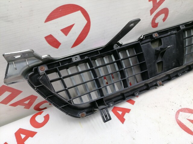 Решетка радиатора NISSAN Bluebird Sylphy 