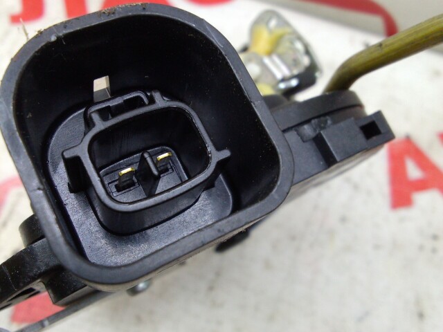 Замок двери TOYOTA Corolla 