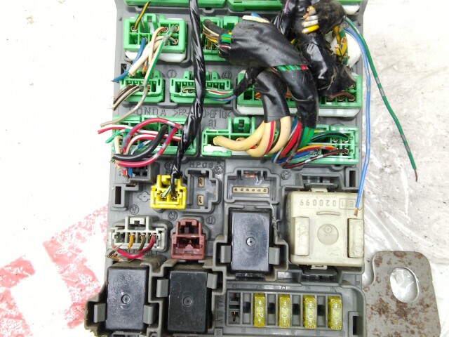 Блок предохранителей HONDA Stream D17A