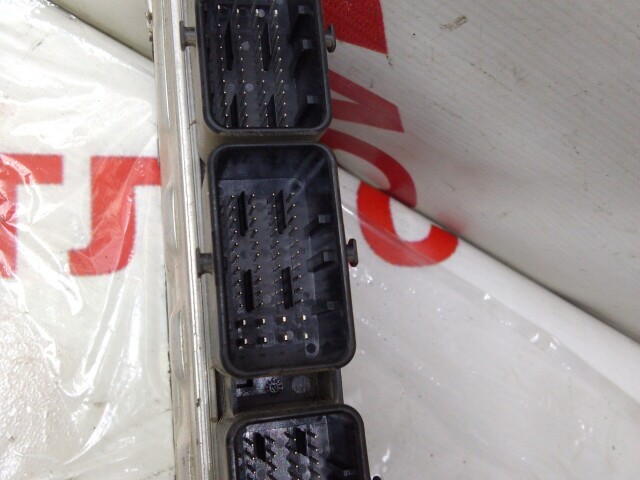 Компьютер RENAULT Duster H4M