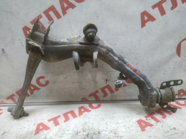 Рычаг TOYOTA Avensis 