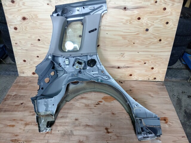 Крыло заднее TOYOTA Ist 