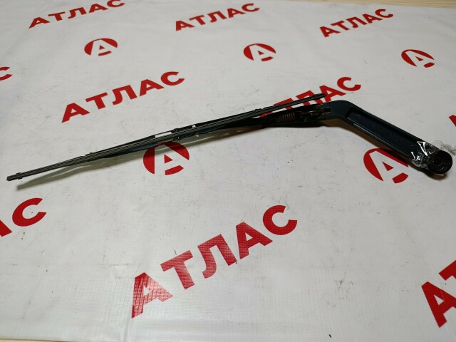 Дворник двери багажника NISSAN X-Trail 