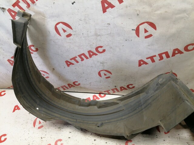 Подкрылок TOYOTA Avensis 