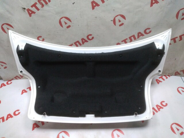 Крышка багажника TOYOTA Avensis 