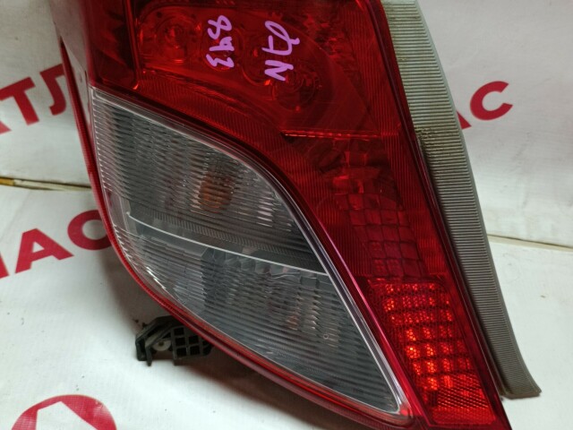 Стоп TOYOTA Vitz 