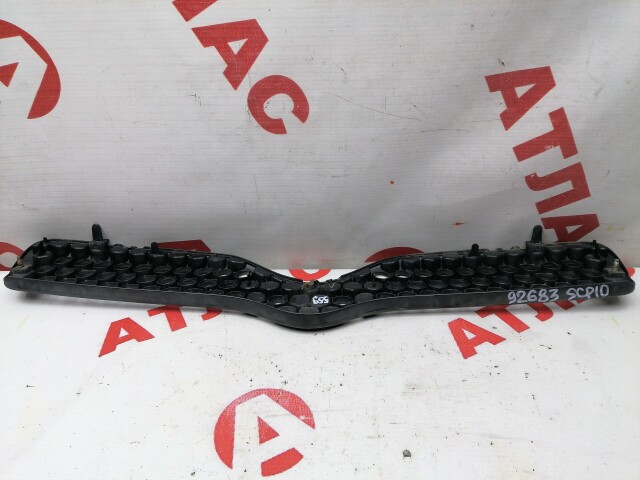 Решетка радиатора TOYOTA Vitz 