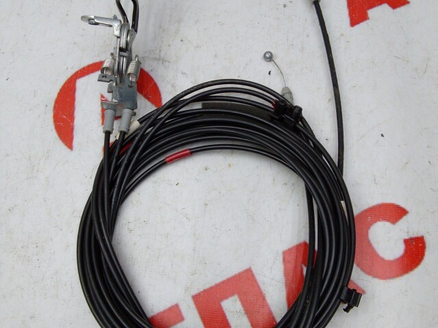 Трос багажника TOYOTA Corolla Axio 