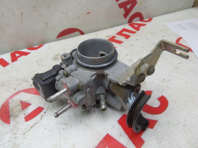 Дроссельная заслонка TOYOTA Platz 1SZ-FE