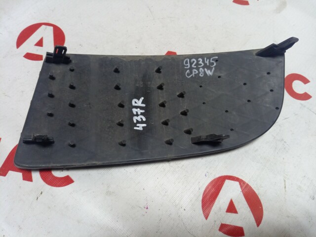 Заглушка в бампер MAZDA Premacy 