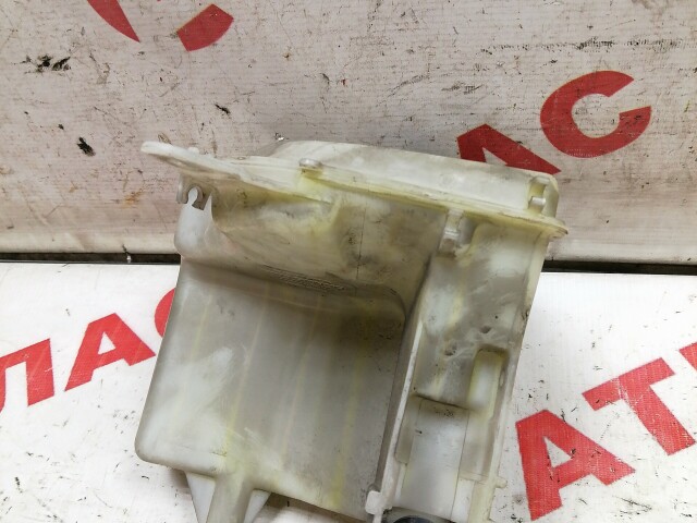 Бачок омывателя TOYOTA Corolla 