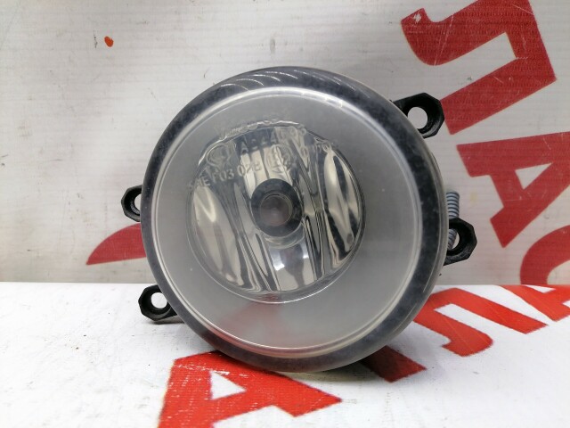 Туманка TOYOTA Avensis 