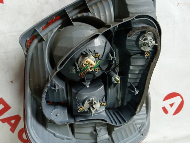 Стоп TOYOTA Platz 