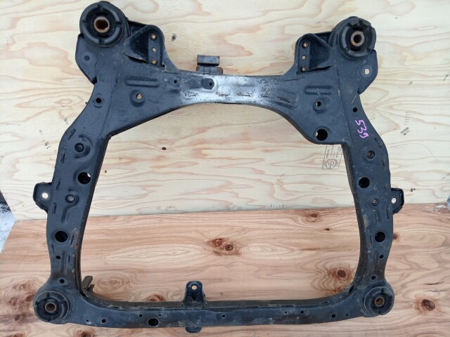 Подрамник TOYOTA Camry 