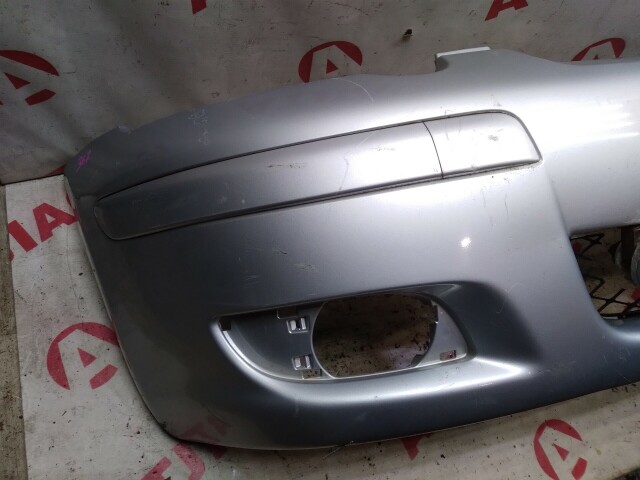 Бампер передний TOYOTA Vitz 