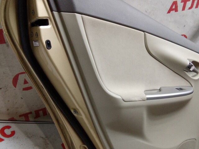 Дверь TOYOTA Corolla Axio 