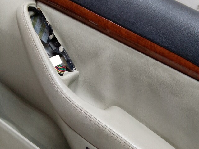 Дверь TOYOTA Avensis 