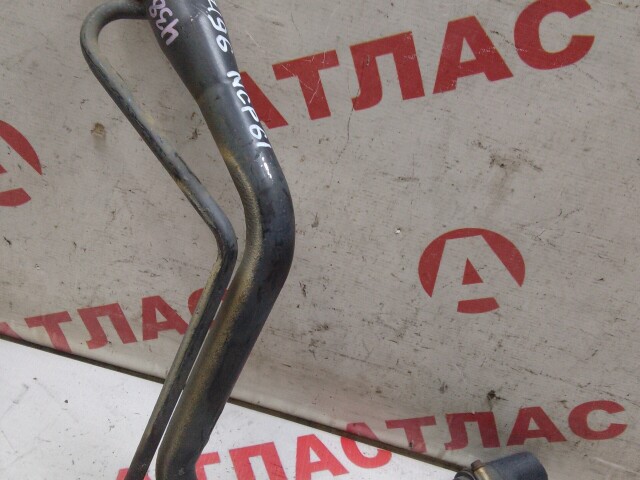 Горловина бензобака TOYOTA Ist 