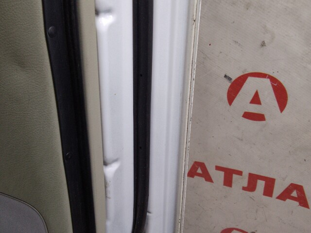 Дверь TOYOTA Avensis 