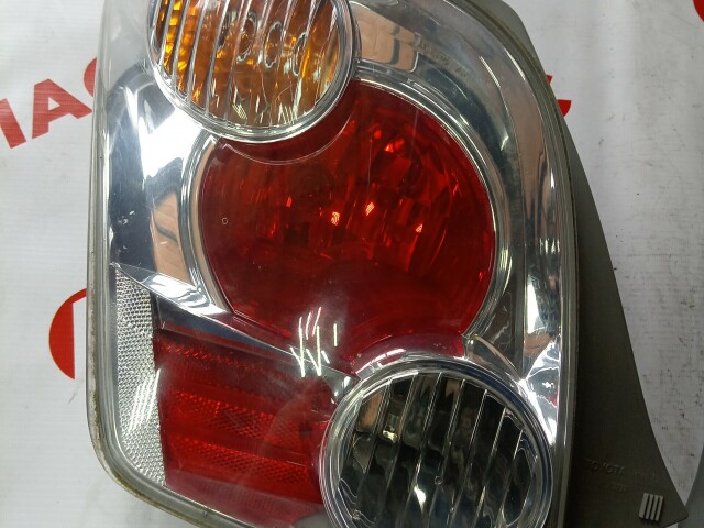 Стоп TOYOTA Ist 