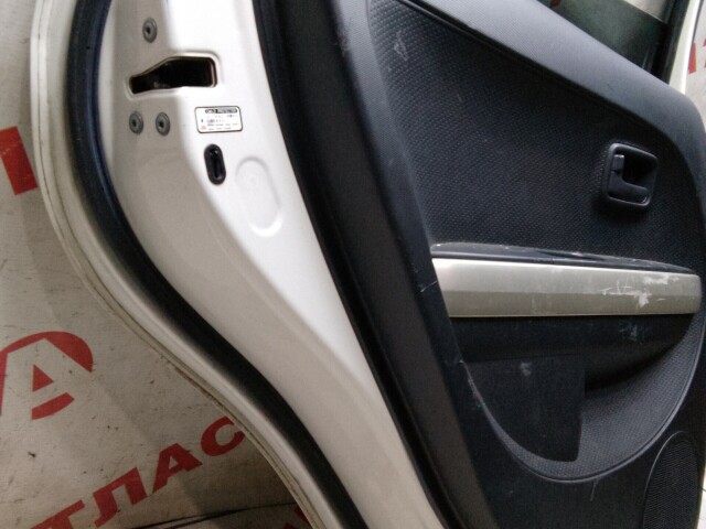 Дверь TOYOTA Ist 