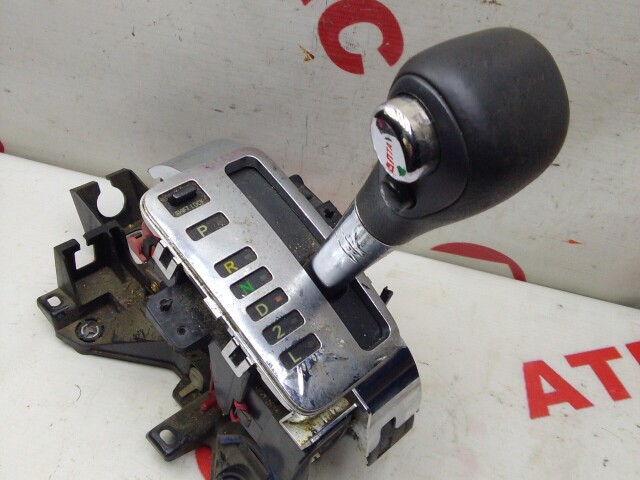 Рычаг КПП TOYOTA Corolla 