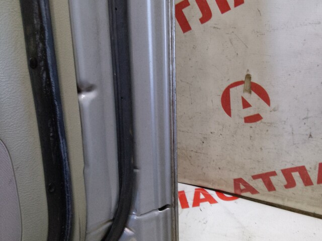 Дверь TOYOTA Avensis 