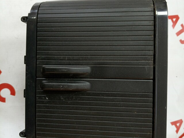 Бардачок NISSAN X-Trail 