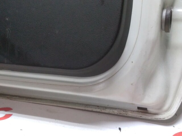 Дверь багажника SUZUKI Escudo 