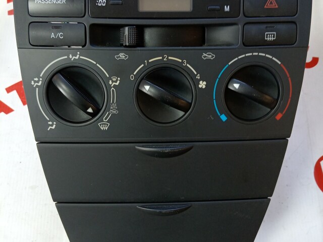 Блок управления печкой и кондиционером TOYOTA Corolla Fielder 