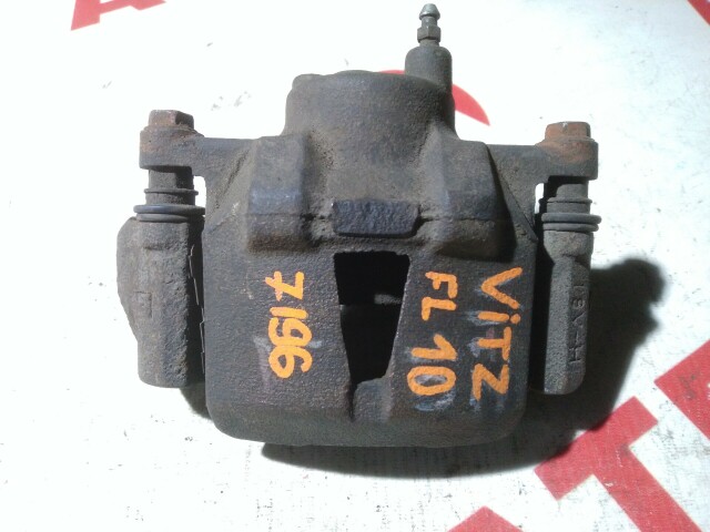 Суппорт TOYOTA Vitz 