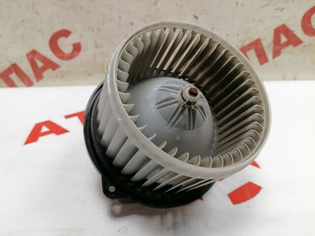 Моторчик печки TOYOTA FunCargo 