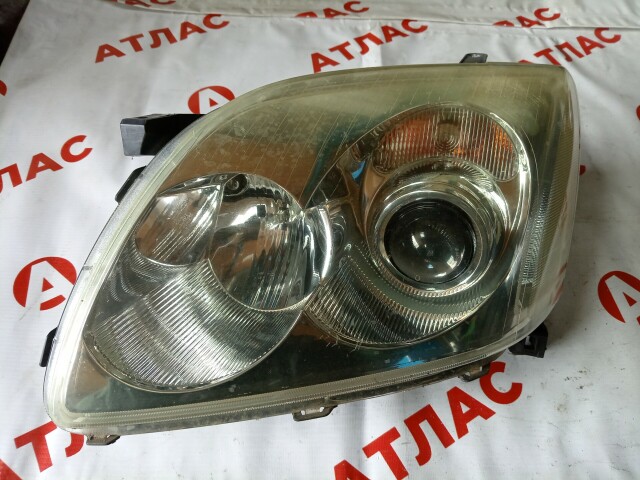 Фара TOYOTA Avensis 