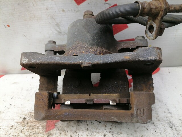 Суппорт TOYOTA Ractis 