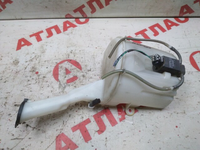 Бачок омывателя TOYOTA Probox 