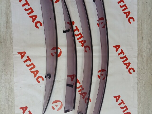 Ветровик NISSAN Bluebird Sylphy 