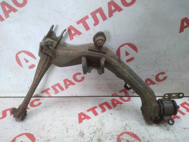 Рычаг TOYOTA Avensis 