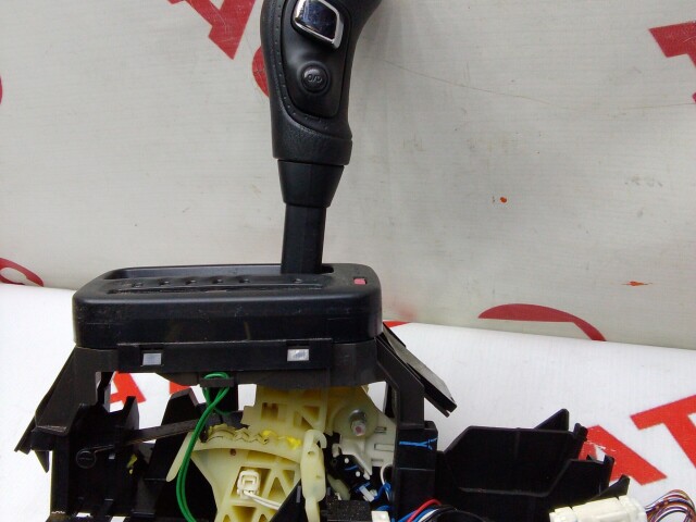 Рычаг КПП NISSAN X-Trail 