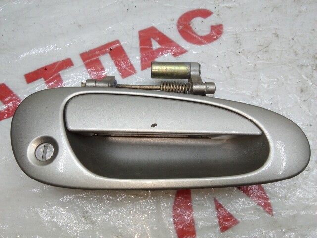 Ручка двери HONDA Stream 