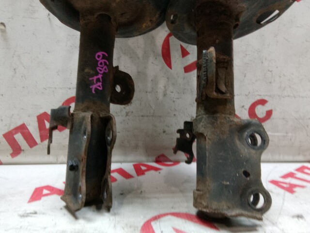 Стойка TOYOTA Estima 