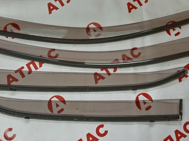 Ветровик TOYOTA Camry 