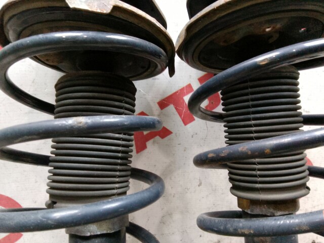 Стойка TOYOTA Corolla 