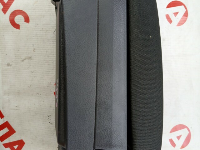 Подлокотник TOYOTA Avensis 