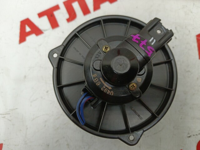 Моторчик печки TOYOTA Platz 