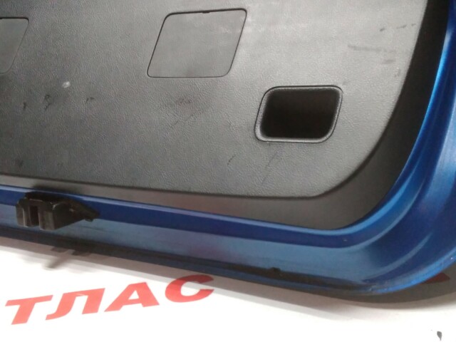 Дверь багажника TOYOTA Corolla Runx 