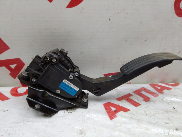 Педаль газа RENAULT Sandero Stepway 